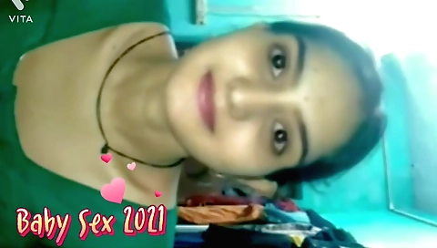 Indian chick fucks her husbands friends on the web cam