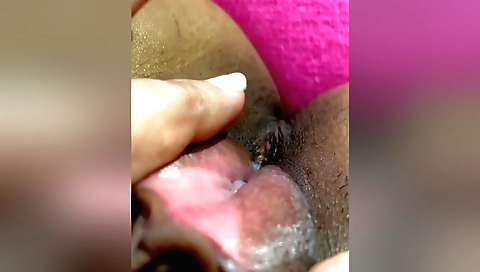 Hot solo amateur video with the girl in the bikini