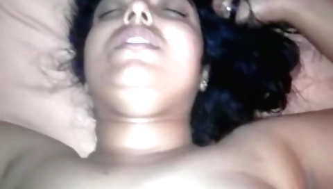 Indian bhabhi with huge natural tits and booty enjoys sex