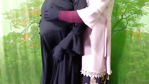 Amateur indian sex video with a hot girl in the first scene