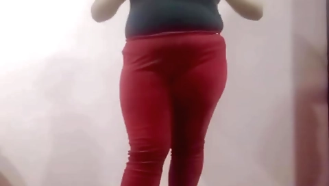Indian brunette squirts while masturbating on web camera