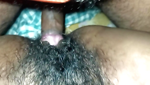 Busty stepmom with hairy pussy gets her pussy fucked