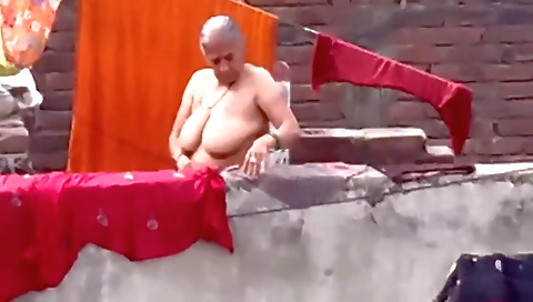 Buddhi ki lahrati choot amateur big tits brunette granny 06