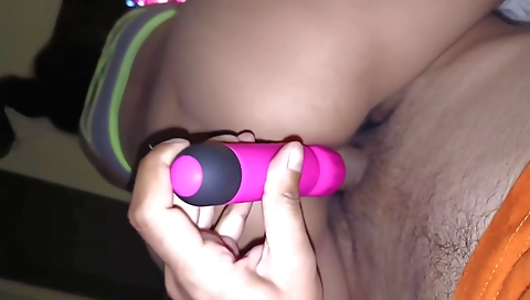 Indian teen 18+ enjoys her own pussy in her amateur porn video