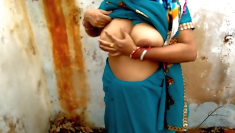 Amateur indian brunette in hairy pussy fucking her mom