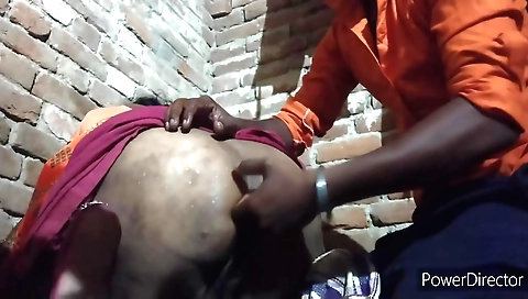 Indian teen gets fucked on the bed in an amateur movie