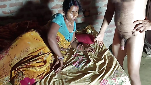 Indian sex video with a hot guy who wants to have his dick squirted