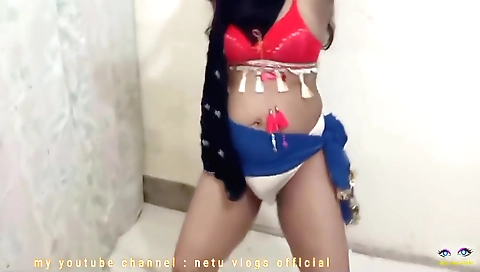 Indian solo female amateur video with her hair tied up