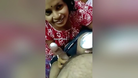 Boudi is a horny milf who loves to get her pussy pounded