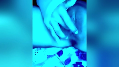 Solo girl masturbating in her bathroom in a bathroom