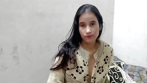 Indian chick is going to be on her knees for the camera
