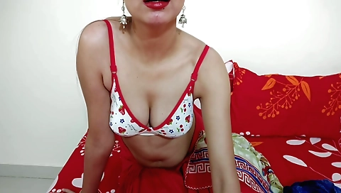 Busty amateur brunette video with me making my body��