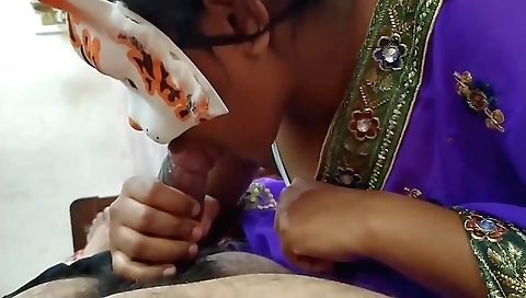 Indian cam video with a facial on a brunette's mouth