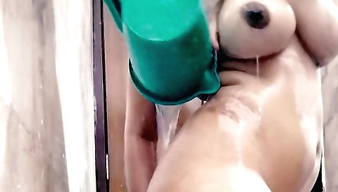 Indian big boobs video with hot naked girl close up