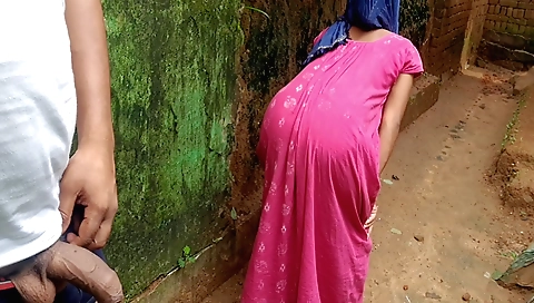 Indian amateur hairy babe is fucked in the kitchen