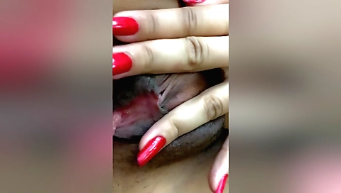 Sexy lady masturbates a lot in homemade solo video