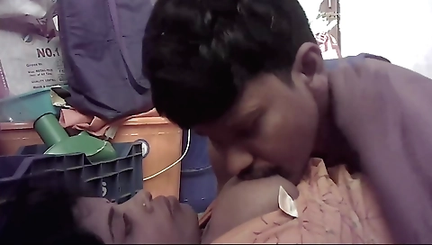 Indian wife masturbates while she is doing some kissing
