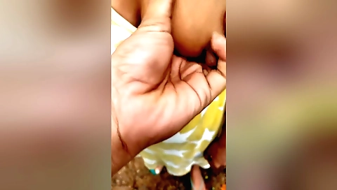Indian girl has fingers inside and cum from outside