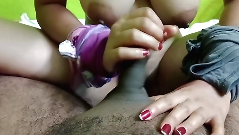 Indian teen girl gets an amazing sex with her lover