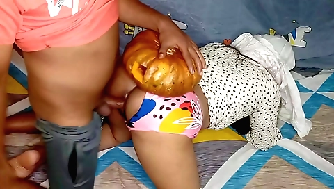 Hot indian teen with a huge ass and big boobs in cam video