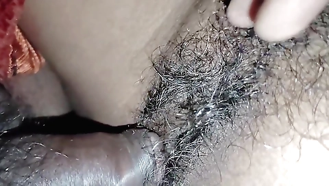 Amateur milf with a hairy pussy creating pussy creampies