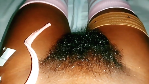 Hairy indian slut fucks herself in amateur solo video