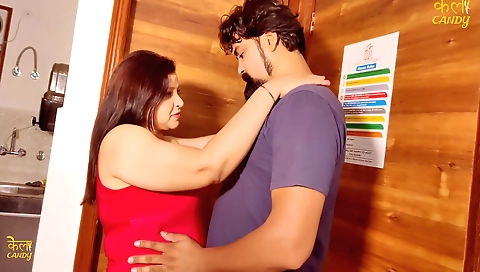 Indian girlfriend has fun with a big booty amateur video