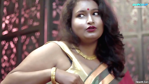 First online video showing a brunette being filmed