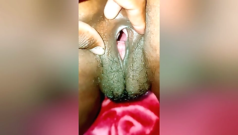Indian girl gets horny in the bedroom with a boyfriend