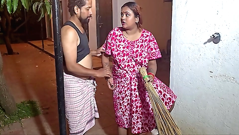 Indian beauty with a big ass gets fucked hard in bed