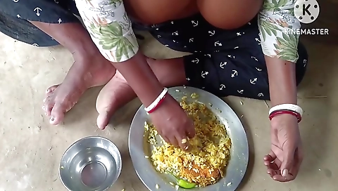Indian babe with big tits gets a blow job in her solo vid