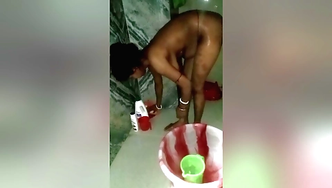 Indian chick with a hairy pussy in a webcam video clip