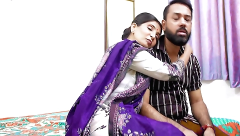 Indian wife fucks her husband like a real whore in amateur